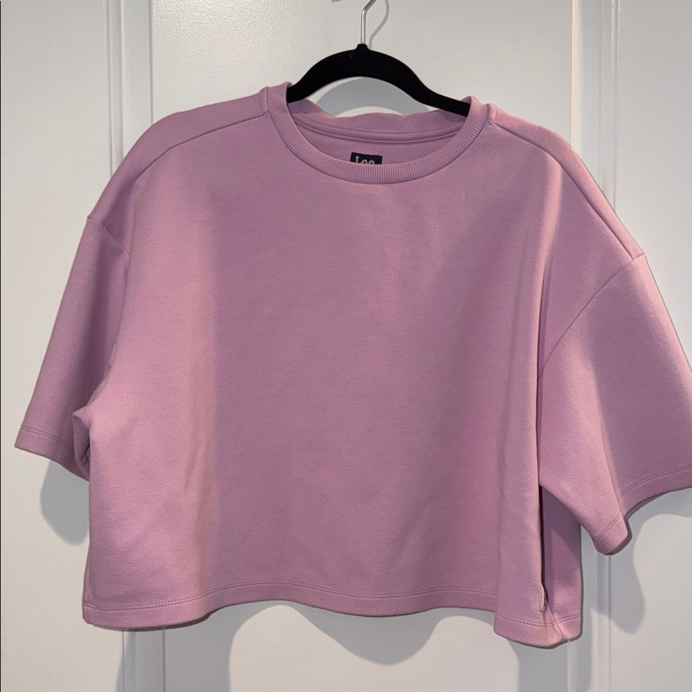 Lee Women's Lavender Boxy Crop Atheltic Top, size Large